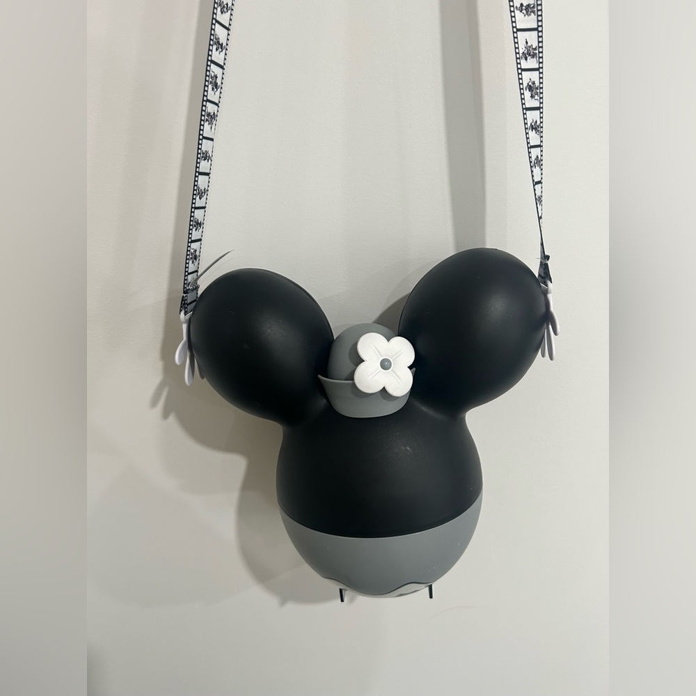 DISNEYLAND STEAMBOAT WILLIE MINNIE MOUSE AP POPCORN BUCKET with strap - Picture 5 of 7